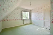 Maison familiale de 165 m² – 7 chambres – Terrain de 1 926 m² – Proche A13