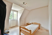 Maison familiale de 165 m² – 7 chambres – Terrain de 1 926 m² – Proche A13
