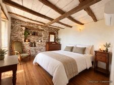 PIETRANERA – Renovated village house of 100 m² – Two 2-bedroom apartments with terraces and sea views
