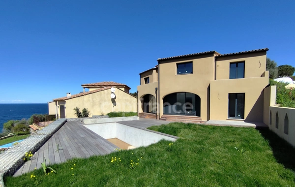 RARE Sant Ambroggio quartier des Villas - Villa Neuve 2024 225 m² 6 chambres - piscine Vue Mer.