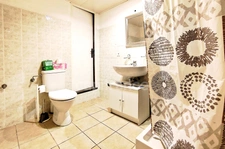 BELGODERE : Trés belle opportunité Appartement atypique Plain-pied 74 M², 3 chambres, Terrasse et Vue Village