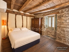 PIETRANERA – Renovated village house of 100 m² – Two 2-bedroom apartments with terraces and sea views