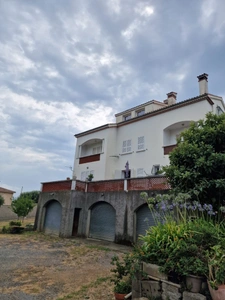 EXCLUSIVITE : viager occupé – Élégante maison bourgeoise avec vue mer et jardin.