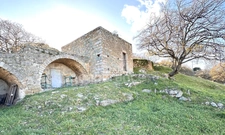  CATERI: A property 4000 M² with character between sea and mountains, a place to live with endless possibilities...