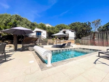 PROPRIANO - RENOVATED PROPERTY WITH 8 BEDROOMS, POOL AND SEA VIEW
