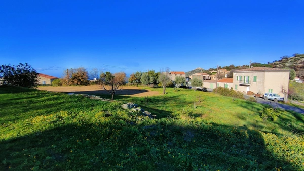EXCLUSIVITE CATERI : Propriété vue Mer et Montagnes, avec villa, paillet et terrain.