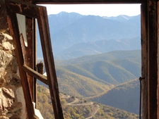 Pyrénées-Orientales (66), for sale in Jujols: Stone house, 8 rooms, 207 m², requiring complete renovation, on a 185 m² plot.