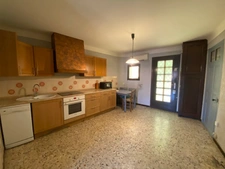 Dpt Pyrénées Orientales (66), à vendre proche ESTAGEL maison 2 appartements avec terrasses à rafraichir