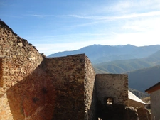 Pyrénées-Orientales (66), for sale in Jujols: Stone house, 8 rooms, 207 m², requiring complete renovation, on a 185 m² plot.