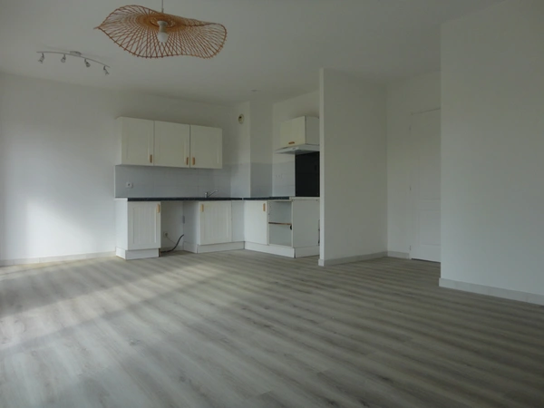 Dpt Pyrénées Orientales (66), à vendre BOMPAS appartement 4 pièces 79.31 m² terrasse, parking