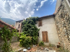 Dpt Pyrénées Orientales (66), à vendre VILLEFRANCHE DE CONFLENT maison 7 pièces à rénover