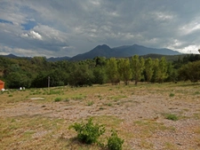 Pyrénées-Orientales (66), for sale in Prades: Building plot of 421 m², 3 sides, no building restrictions, builder of your choice.
