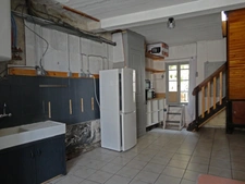 Dpt Pyrénées Orientales (66), à vendre LATOUR DE FRANCE Maison P4 de 83.5 m², cour arrière