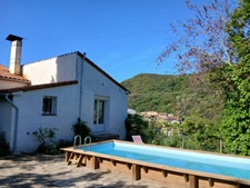 Dpt Pyrénées Orientales (66), à vendre REYNES, maison P6 de 136 m² sur terrain de 1.72 ha avec sous-sol et garage