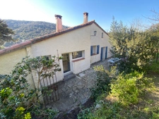 Dpt Pyrénées Orientales (66), à vendre REYNES, maison P6 de 136 m² sur terrain de 1.72 ha avec sous-sol et garage