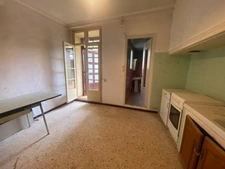 Dpt Pyrénées Orientales (66), à vendre VILLEFRANCHE DE CONFLENT Maison 6 pièces 96 m² avec terrasse à rafraichir
