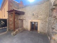Pyrénées-Orientales (66), for sale in Ria Sirach: 5-room house, 122 m², comprising 2 separate apartments