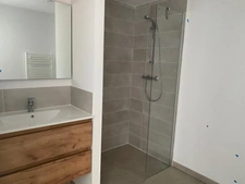 Dpt Hérault (34), à vendre SERIGNAN appartement T2 de 42.8 m² avec terrasse et stationnement