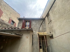 Dpt Pyrénées Orientales (66), à vendre VILLEFRANCHE DE CONFLENT Maison 6 pièces 96 m² avec terrasse à rafraichir