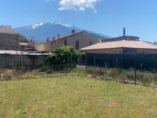 Pyrénées-Orientales department (66), for sale near Vinca, stone house of 120 m² with garden and barn to renovate 