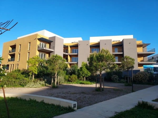Dpt Pyrénées Orientales (66), à vendre POLLESTRES appartement T3 de 76.62 m² avec terrasse et stationnement en sous-