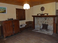 Lot (46) department, for sale in FRAYSSINET LE GELAT: 6-room house of 124 m² with outbuildings of 118 m² on a plot of 820 m²