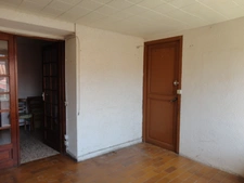 Dpt Pyrénées Orientales (66), à vendre proche ESTAGEL maison 2 appartements avec terrasses à rafraichir