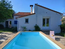 Dpt Pyrénées Orientales (66), à vendre REYNES, maison P6 de 136 m² sur terrain de 1.72 ha avec sous-sol et garage