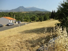 Pyrénées-Orientales (66), for sale in Prades: Building plot of 532 m², 3 sides, no building restrictions, builder of your choice