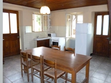 Lot (46) department, for sale in FRAYSSINET LE GELAT: 6-room house of 124 m² with outbuildings of 118 m² on a plot of 820 m²
