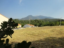 Pyrénées-Orientales (66), for sale in Prades: Building plot of 511 m², 3 sides, no building restrictions, builder of your choice.