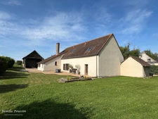 Maison de Campagne (137 m2 - 7 pièces) NOYANT-VILLAGES (49)