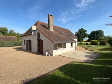 Maison de Campagne (137 m2 - 7 pièces) NOYANT-VILLAGES (49)