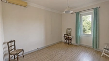 CARPENTRAS (84) | VIAGER - Maison de 215 m² habitables avec revenu locatif sur un terrain agricole de 7 175 m²