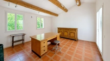 EYGUIÈRES (13) | Très belle maison de 8 pièces, 5 chambres avec piscine, cour et garage