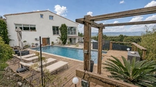 VERNÈGUES (13) | Maison de 190 m² avec T3 en rez-de-chaussée et magnifique vue sur le Lubéron