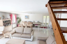 EYGUIÈRES (13) | Villa familiale de 165 m² avec piscine, 5 chambres, proche du centre village