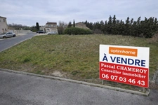 CAVAILLON (84) - LES HAUTES FERRAILLES | Belle parcelle de terrain constructible de 886 m²