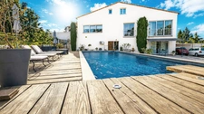 VERNÈGUES | Magnifique maison atypique de 190 m² avec vue panoramique sur le Lubéron et piscine 