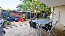 ISTRES | T3 en REZ-DE-JARDIN avec EXTERIEUR DE 76 m² et 2 STATIONNEMENTS