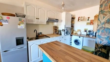 CAVAILLON | très beau T3 très chaleureux avec terrasse et magnifique vue + 1 garage