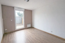 ISTRES | T3 en REZ-DE-JARDIN avec EXTERIEUR DE 76 m² et stationnement privatif