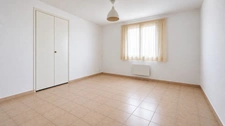 EYGUIÈRES (13) | Très belle maison de 8 pièces, 5 chambres avec piscine, cour et garage