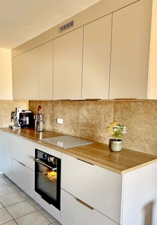 CAVAILLON | T3 de 72 m² avec terrasse couverte & place de stationnement en résidence fermée