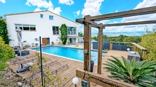 VERNÈGUES (13) | Magnifique maison de 190 m² avec gîte T3 en rez-de-chaussée 