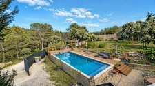 VERNÈGUES (13) | Magnifique maison de 190 m² avec gîte T3 en rez-de-chaussée 