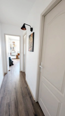 CAVAILLON | très beau T3 très chaleureux avec terrasse et magnifique vue + 1 garage