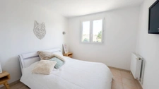 SAINT MARTIN DE CRAU | Très belle maison entièrement rénovée de 103 m² - 4 Chambres & garage