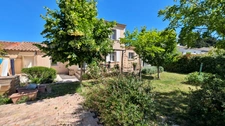 SAINT-ANDIOL | Très jolie maison T5 avec garage et extérieurs généreux