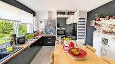 VERNÈGUES (13) | Maison de 190 m² avec T3 en rez-de-chaussée et magnifique vue sur le Lubéron